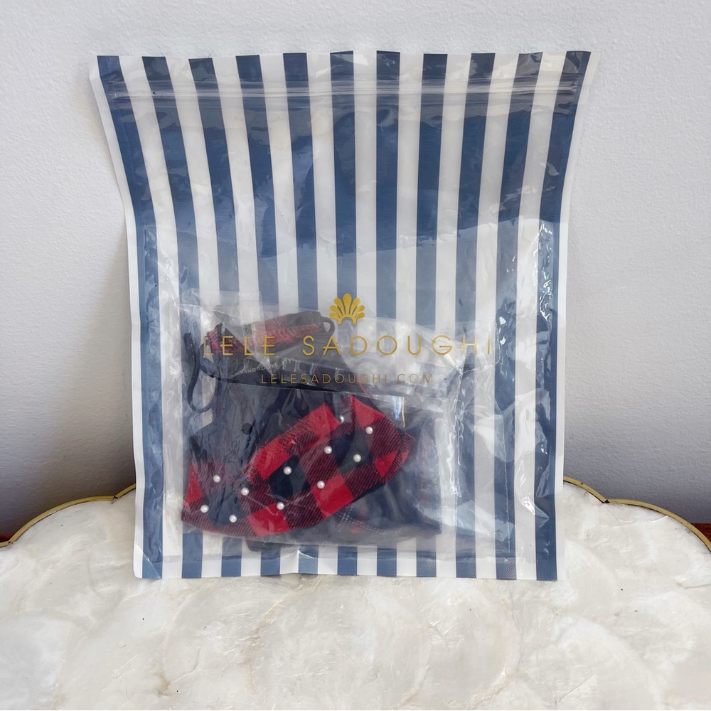 Lele Sadoughi Buffalo Check Faux Pearl & Tartan Plaid Holiday Face Mask NEW - Picture 9 of 10